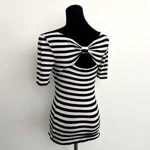 White House Black Market Striped Shirt with Bow Tie Back in Size XXS